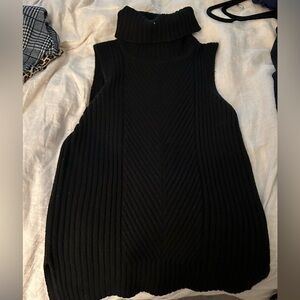 Sweater Tank size S